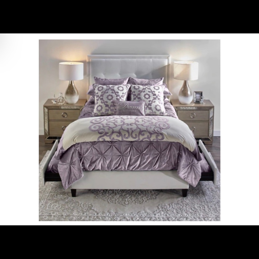 Z Gallerie Avignon Duvet